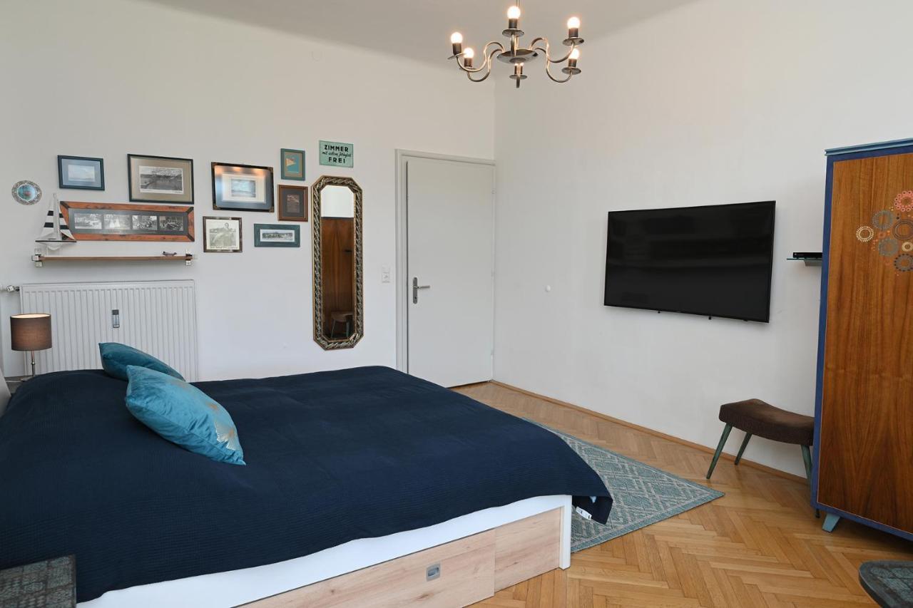 Das Karawankenplatz! Haus Der Geschenke-Carinthia Apartment เวลเดน อัม เวิร์ทเทอร์ซี ภายนอก รูปภาพ