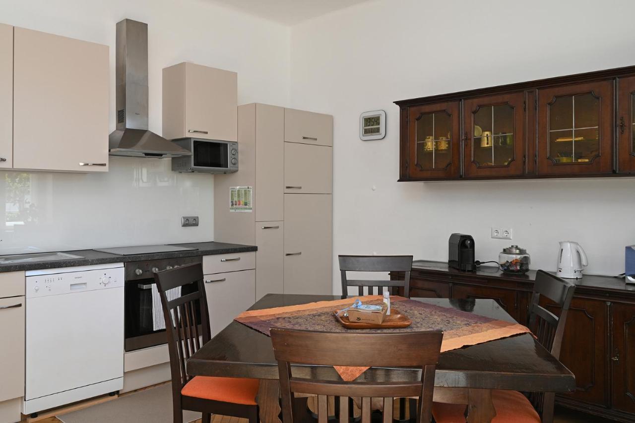 Das Karawankenplatz! Haus Der Geschenke-Carinthia Apartment เวลเดน อัม เวิร์ทเทอร์ซี ภายนอก รูปภาพ
